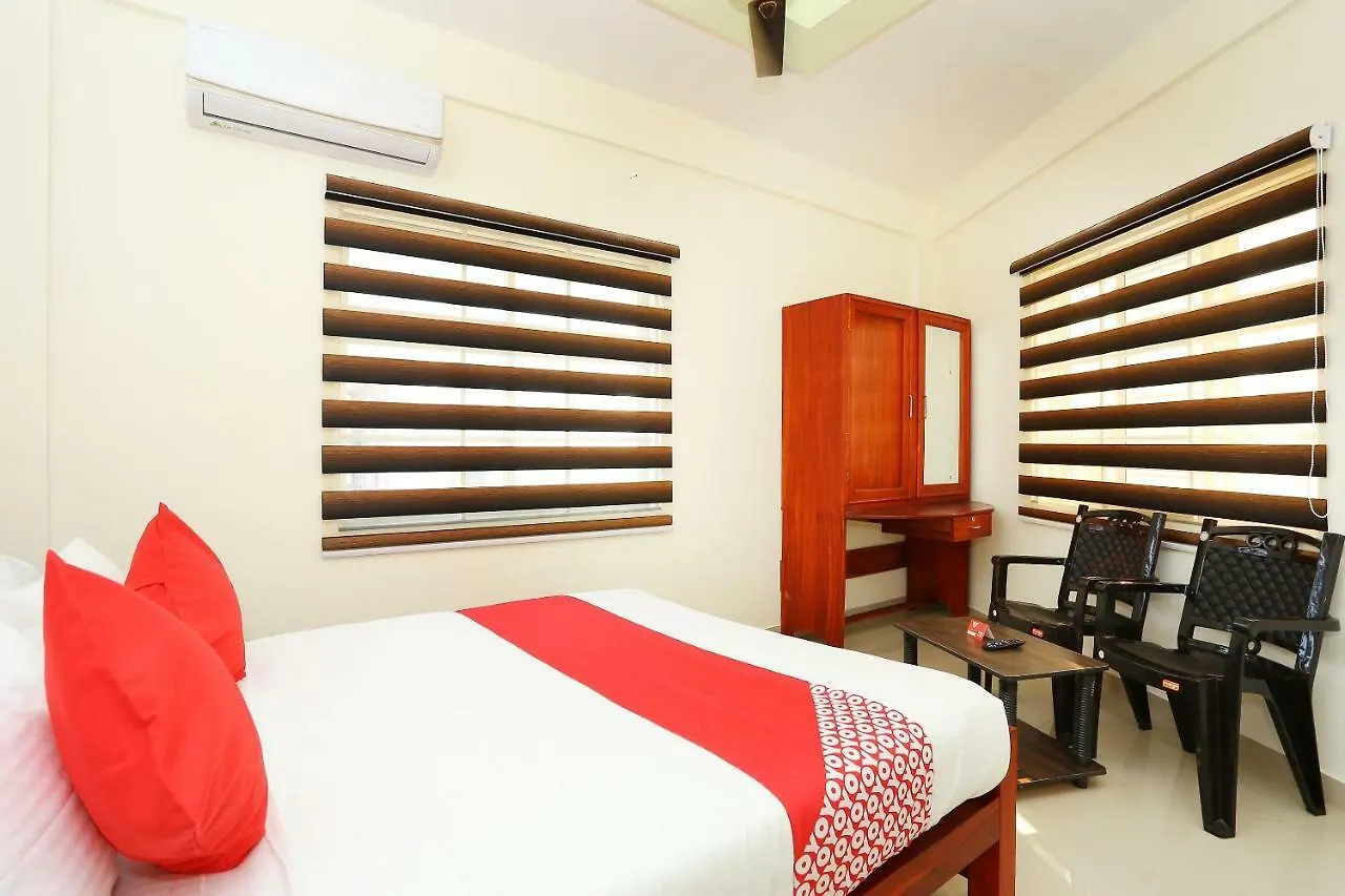 Oyo 37302 White Cort Hotel Kochi India