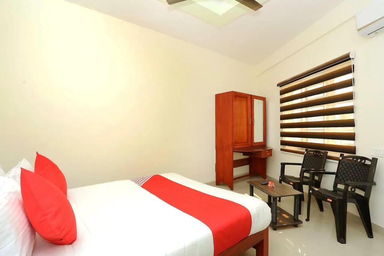 ***  Oyo 37302 White Cort Hotel Kochi India